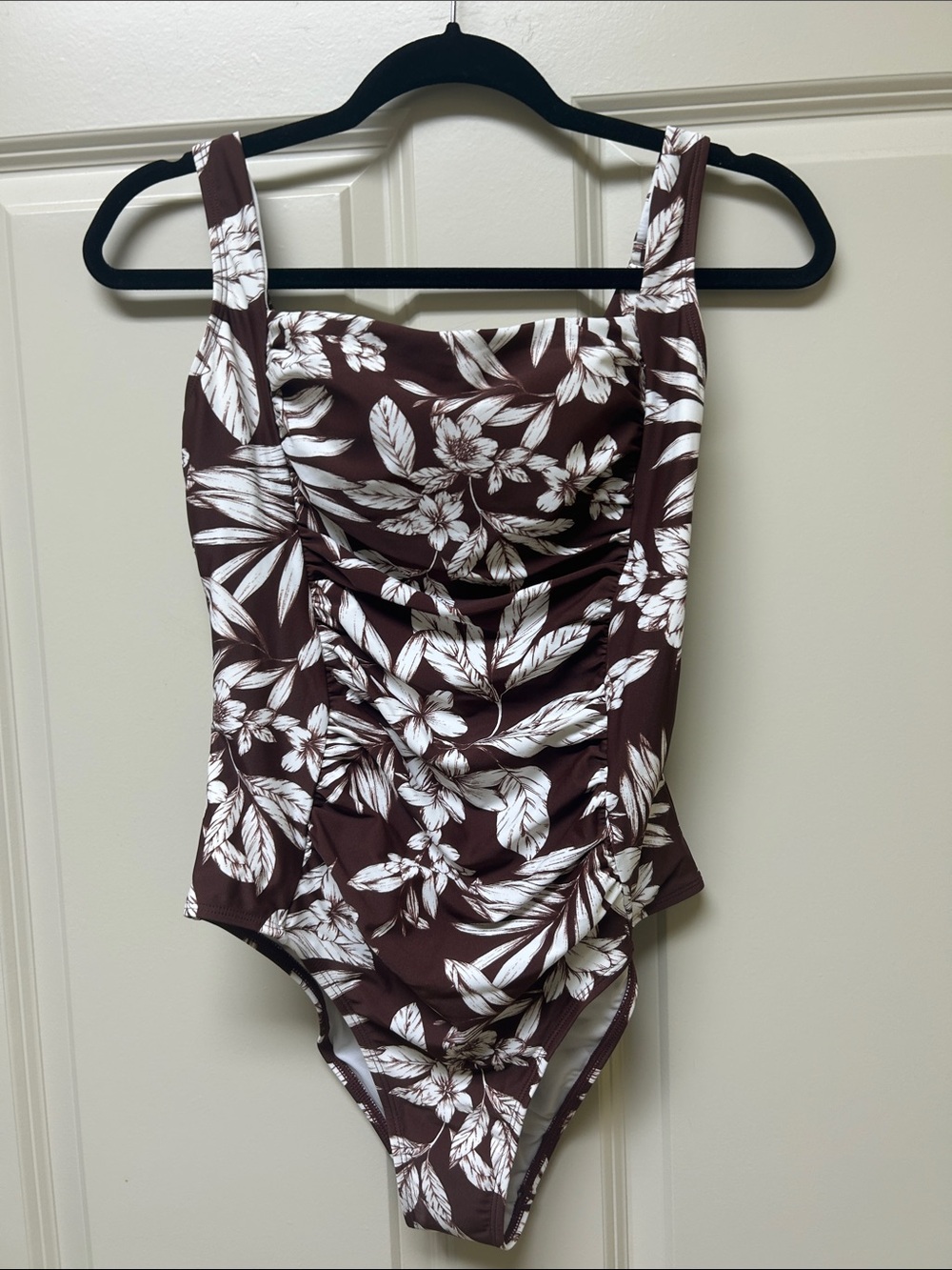 new with tags! Cupshe  Brown Floral One-Piece Swimsuit with White Print